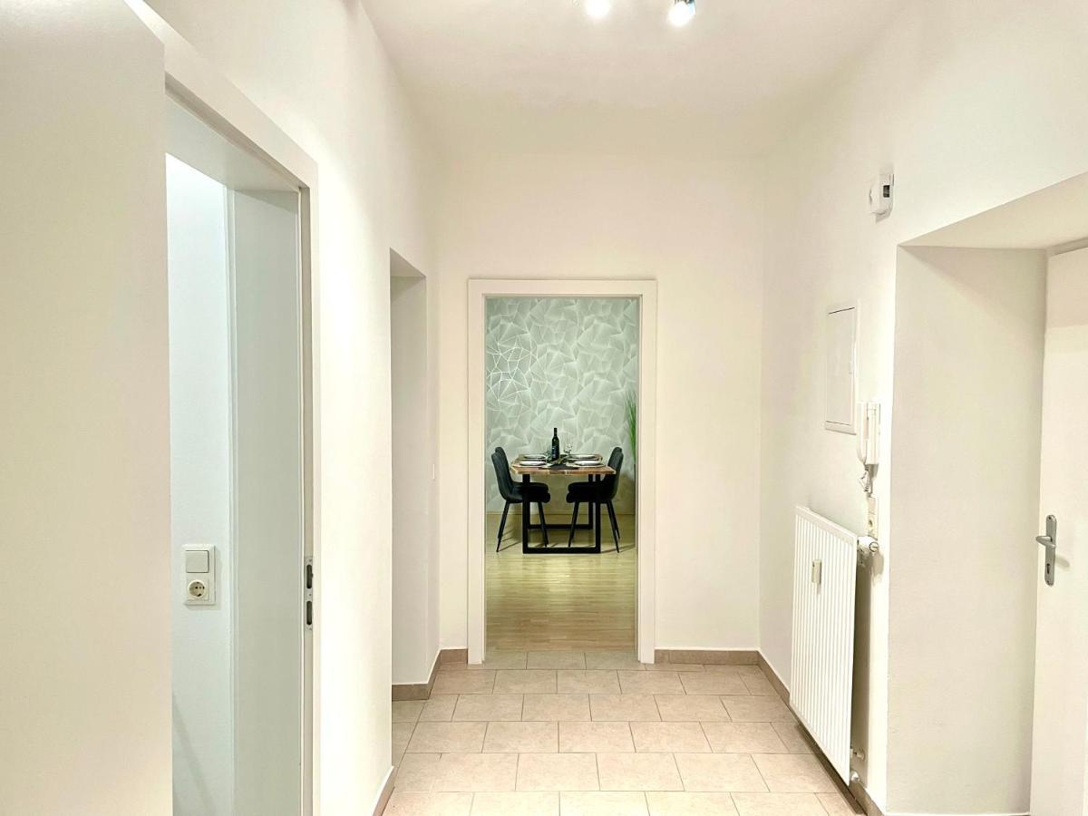 Central Comfy Apartment - Self Check-In Graz Buitenkant foto