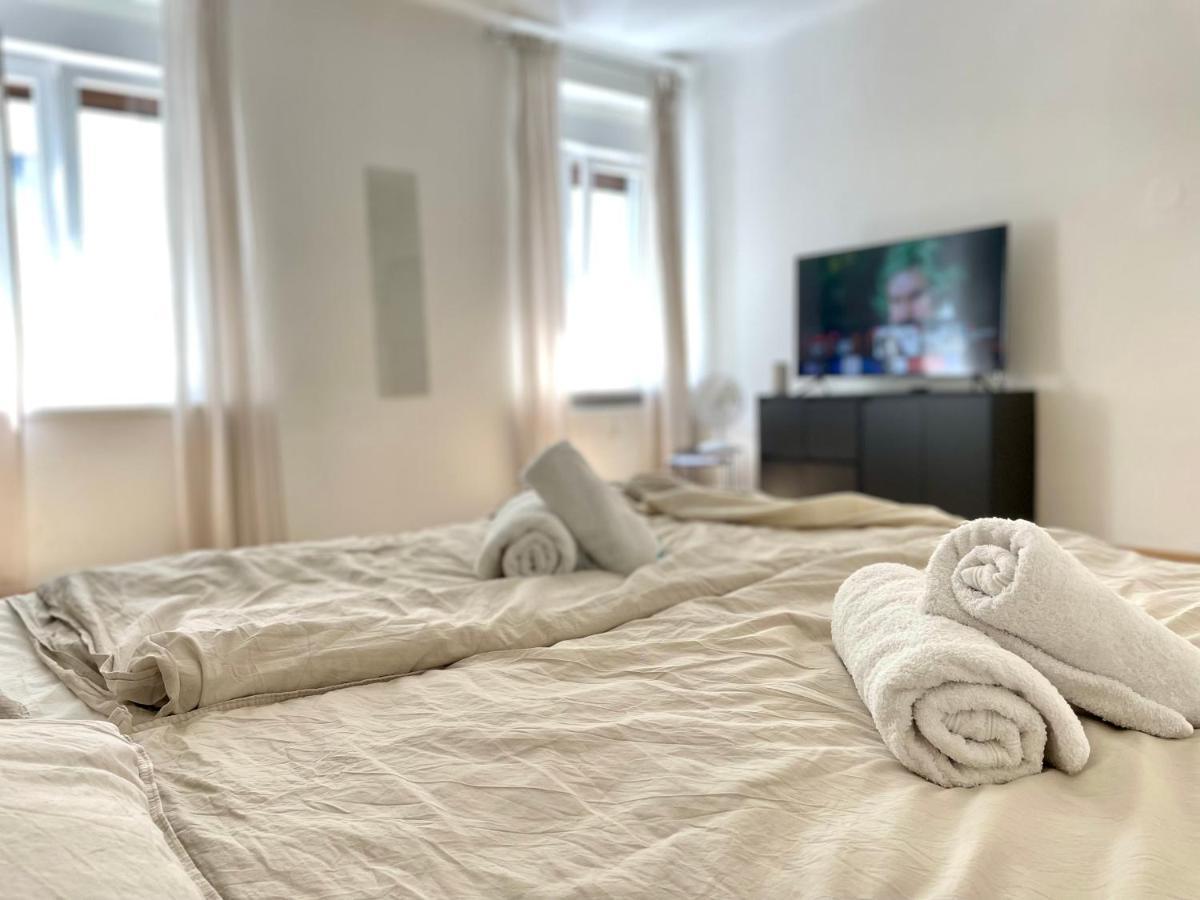 Central Comfy Apartment - Self Check-In Graz Buitenkant foto