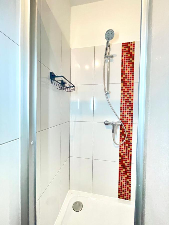 Central Comfy Apartment - Self Check-In Graz Buitenkant foto